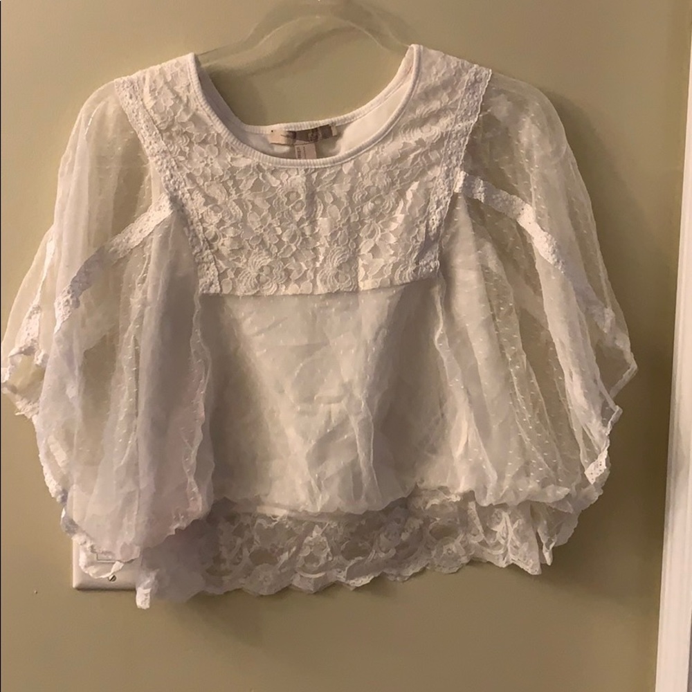 Flowy white Forever 21 lace blouse